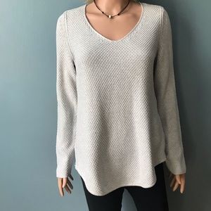 Banana Republic Silver Gray V-Neck Stitch Design Sweater NWOT